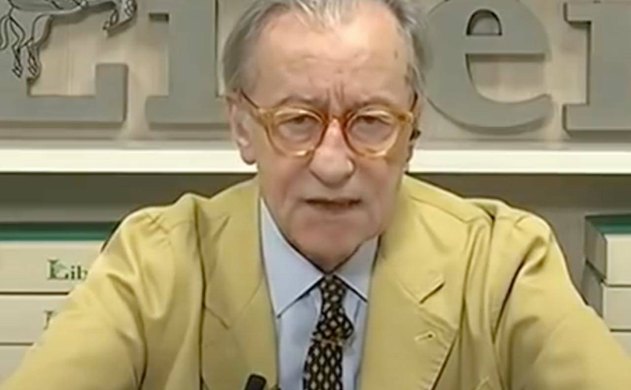 Vittorio Feltri, caso mascherine: “come drogati in crisi d’astinenza”