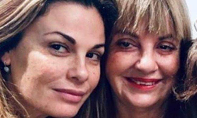Vanessa Incontrada e la foto con sua madre: sono identiche!