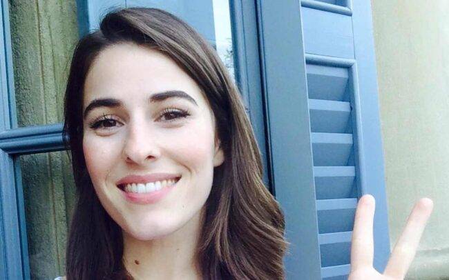 Diana Del Bufalo si mostra al naturale