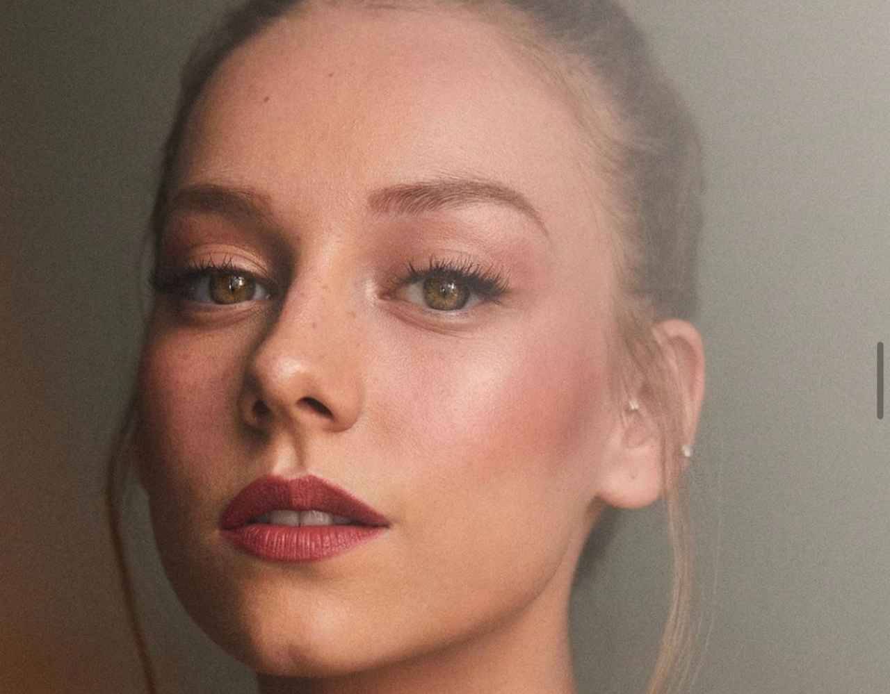 Ester Exposito (fonte da Instagram @esterexposito)