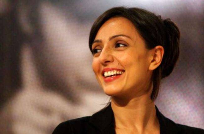 Ambra Angiolini da Maurizio Costanzo: io gelosa di Renga, e su Allegri...