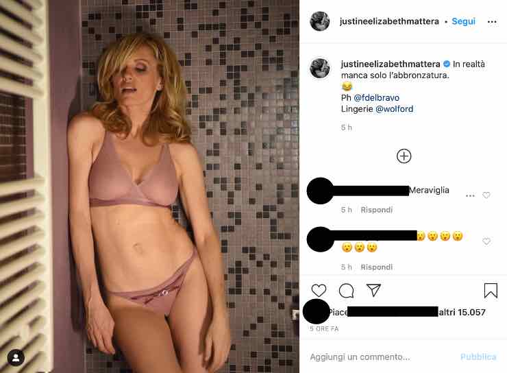 Justine Mattera, fan senza tregua: nuova foto sexy ma manca qualcosa