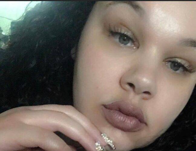 Ashley Bernard (fonte Facebook @ashleybernard)