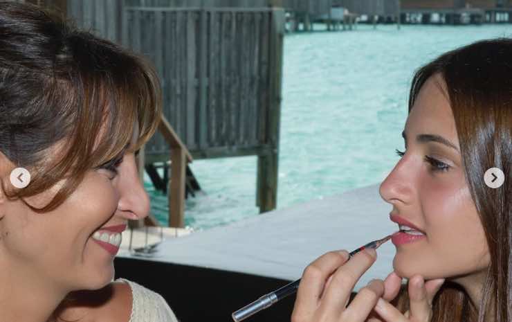 Ha quasi 18 anni ed è la splendida figlia di una famosa conduttrice: chi è?