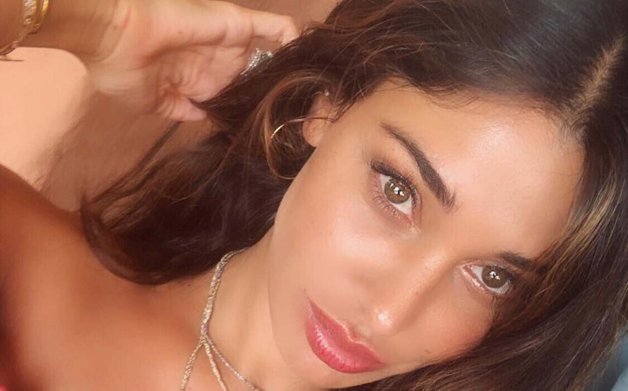 Stefano De Martino e Belen più lontani: questo gesto sa di addio