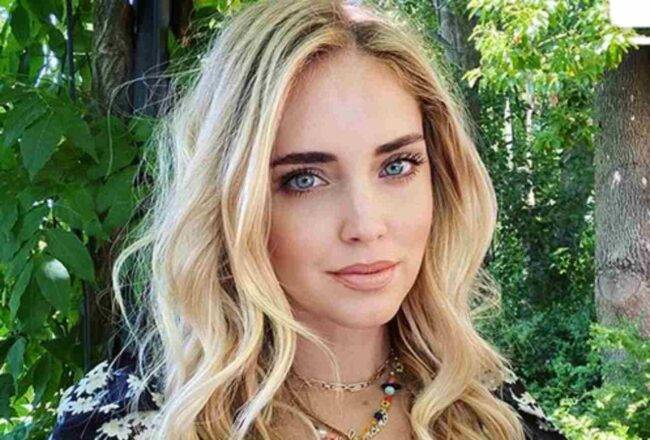 Chiara Ferragni: le fan la amano, copieranno la sua maglia stravagante?