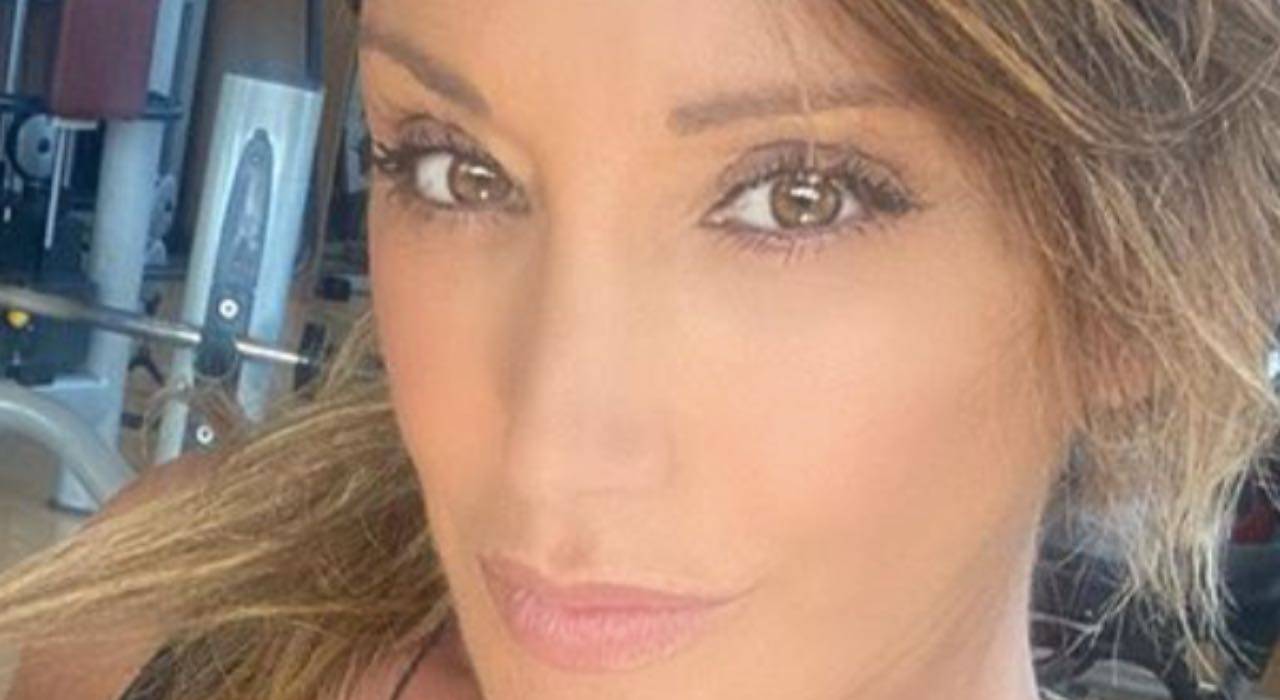 Sabrina Salerno tra le sue braccia: l'amore in questa foto