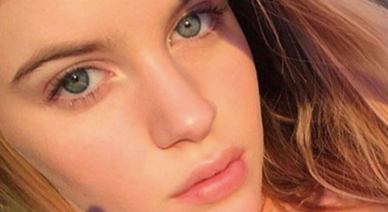 Sara Croce, bonas da urlo in costume: "3 meraviglie della natura"