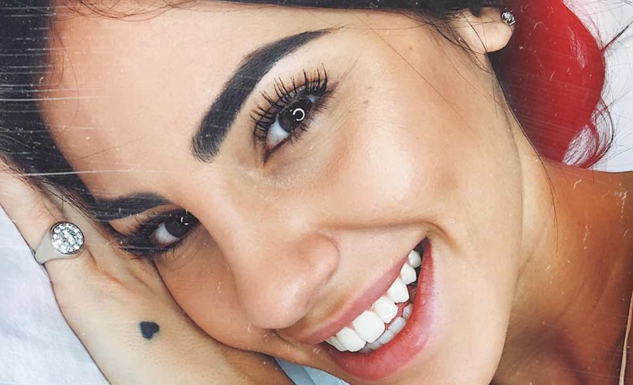 Giulia De Lellis tranquillizza: "Guarita giusto in tempo per..."