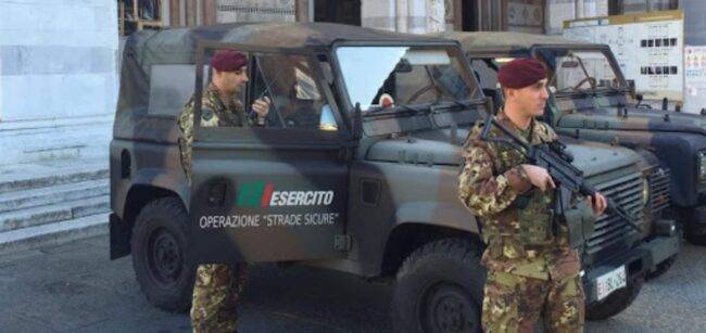 Sicilia, la fuga di Porto Empedocle: Lamorgese manda l'esercito -VIDEO