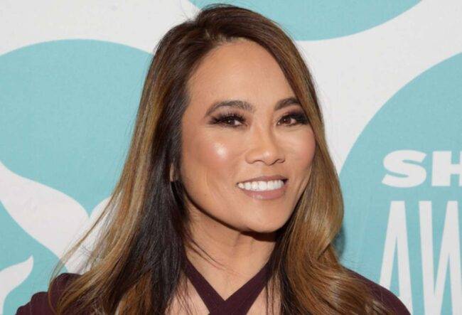 Dott. Pimple Popper chi è e quanto costa una visita dalla schiacciabrufoli