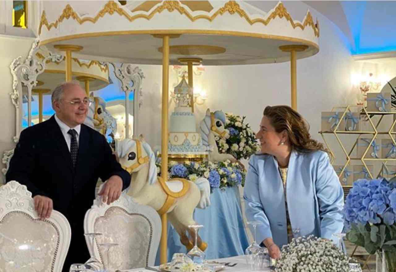 Covid-19, chiuso il Castello delle Cerimonie: tre casi ... Covid-19, chiuso il Castello delle Cerimonie: tre casi ...