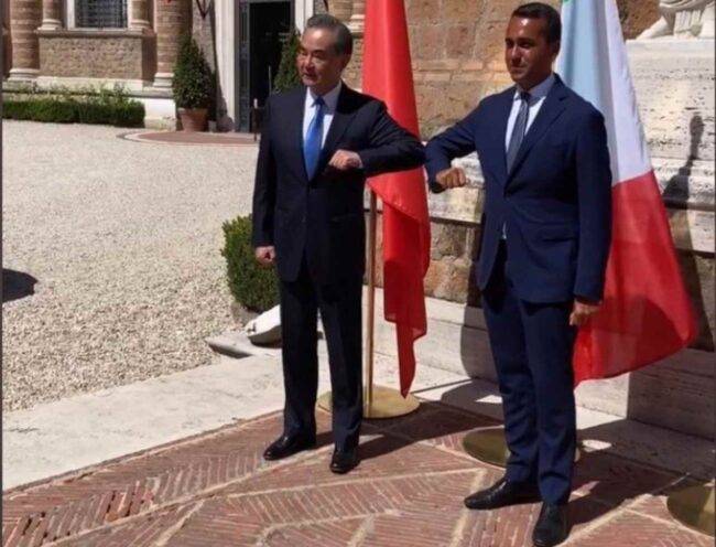 Luigi Di Maio e il ministro degli Esteri (fonte Twitter)