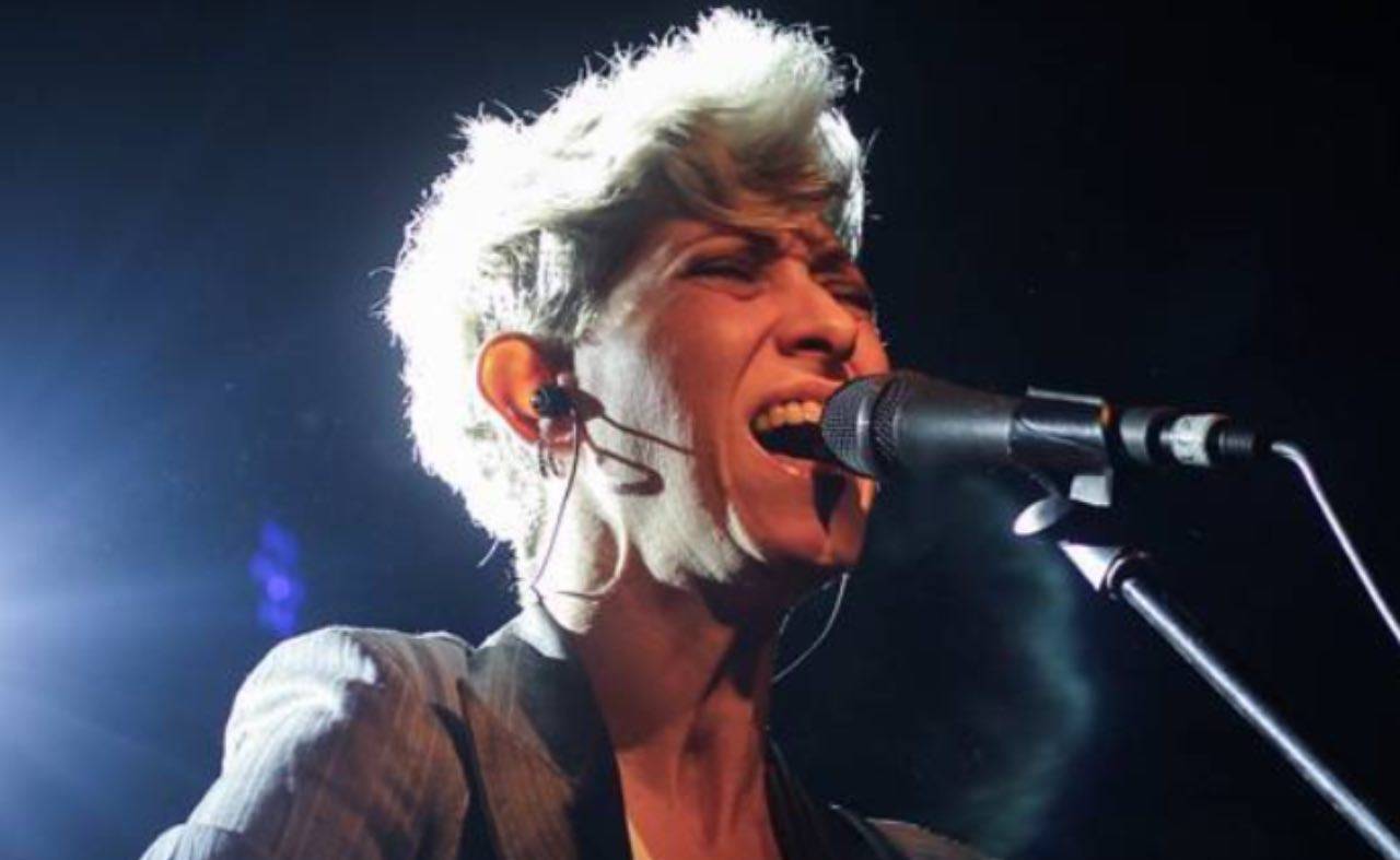 Andrea Mirò compagna di Enrico Ruggeri: che fine ha fatto?