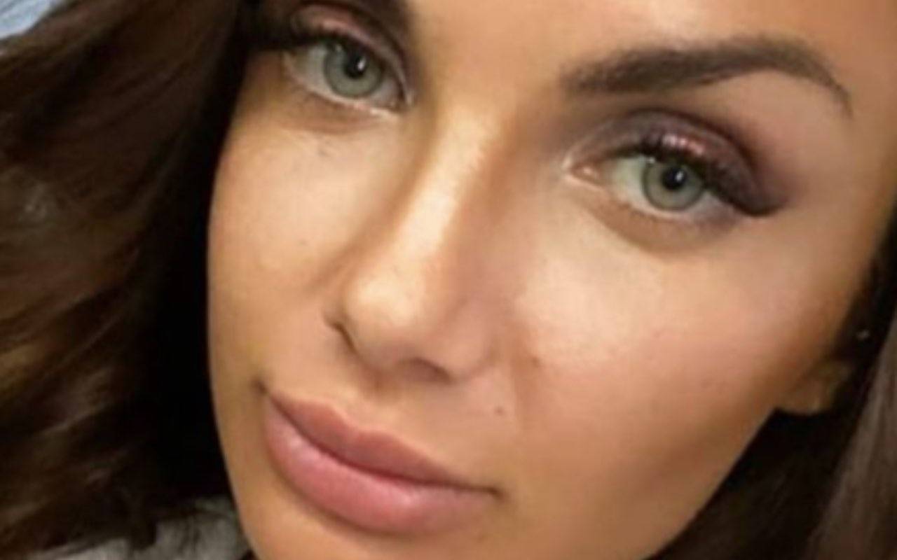 Elettra Lamborghini, una furia: "Non vi permettete di rompere i co*****i"