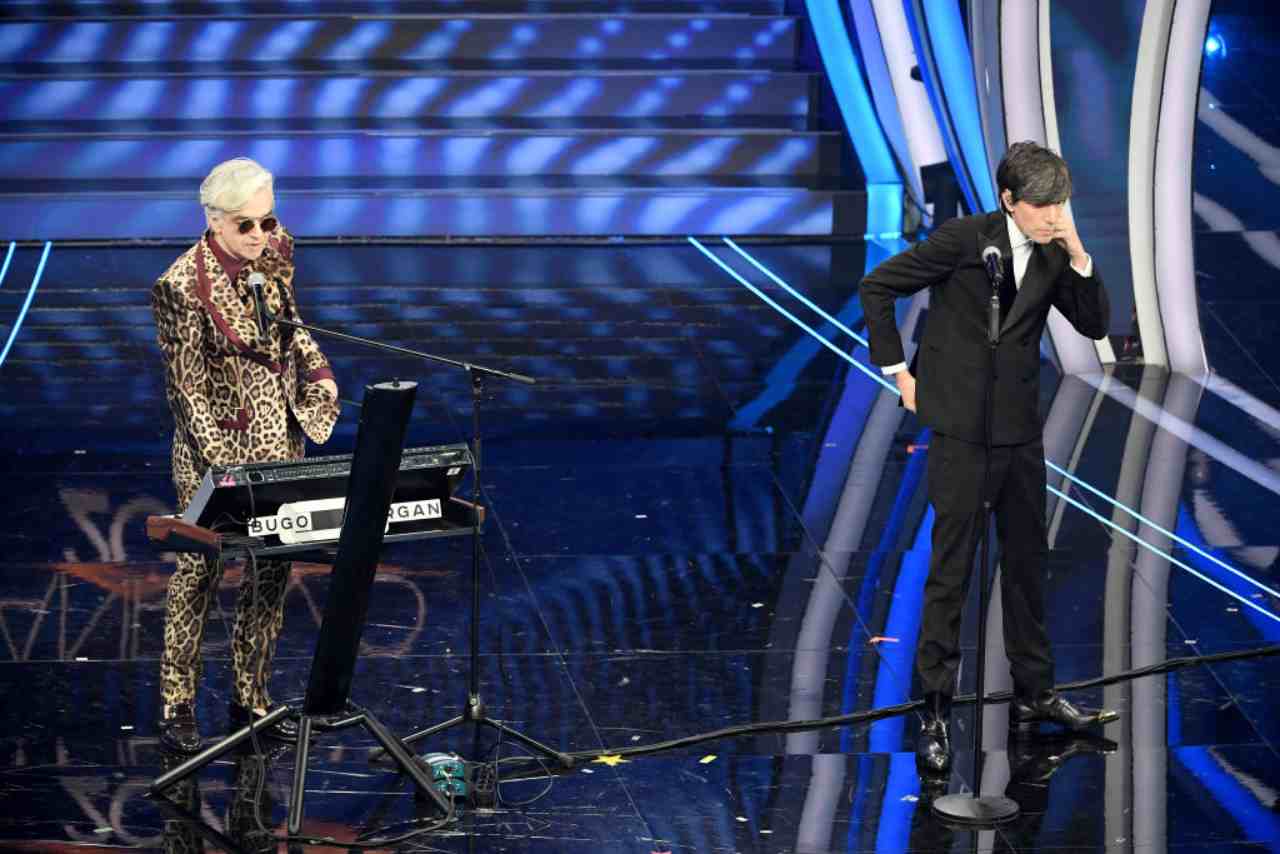 Bugo torna a parlare di Morgan col dente avvelenato: "Io produco..."