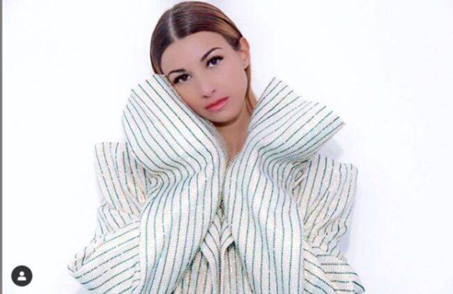 Ginevra Lamborghini sfida Elettra: sensualità e talento a confronto