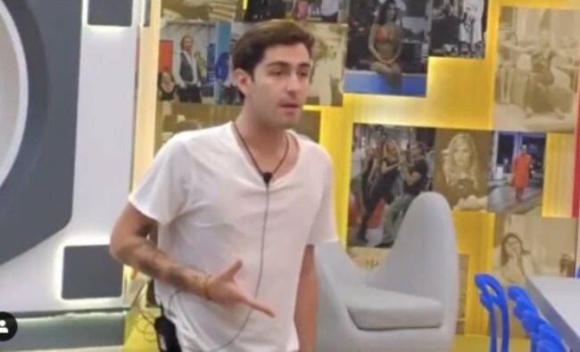 "Tu nel cervello hai poco o niente": lita furiosa al GF Vip