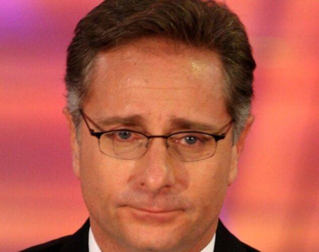 Caso 'Foto incriminata', Paolo Bonolis non ci sta e sbotta: "Siete impazziti?"