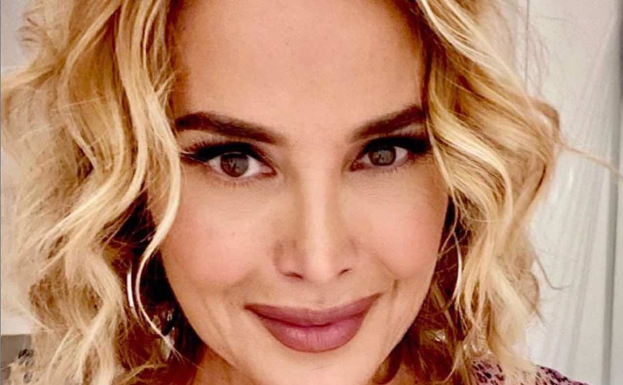 Barbara D'Urso, avete mai visto sua sorella Eleonora? Non si somigliano