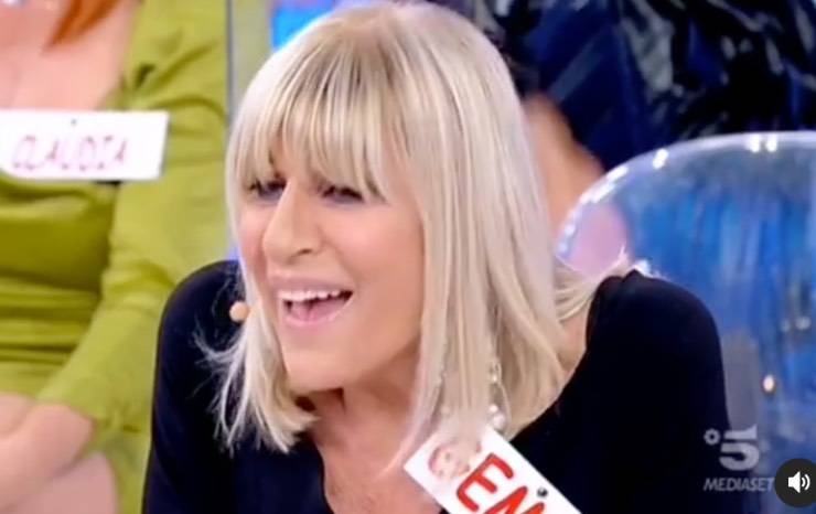 Tina Cipollari sbotta contro Gemma: "sapevi che usciva con altre donne"