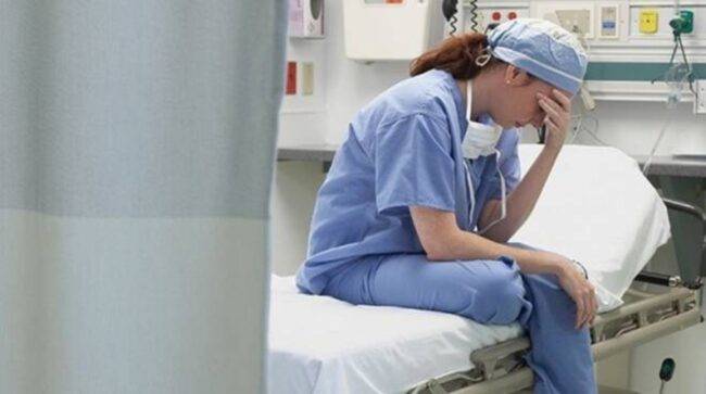 Covid, scandalo Marche: premi solo ai dirigenti, non a medici e infermieri