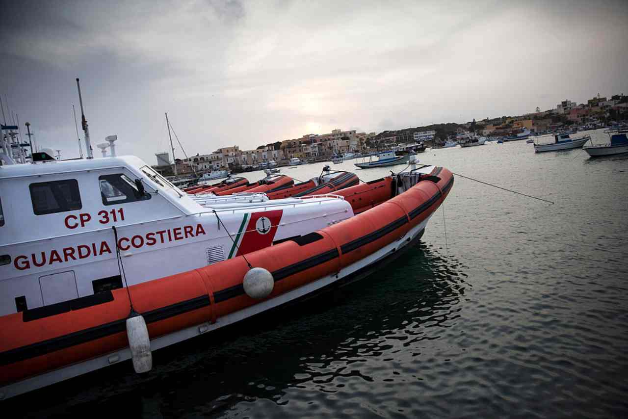 Gallipoli: 32 nuovi migranti sbarcati nella notte, alcuni minori non accompagnati