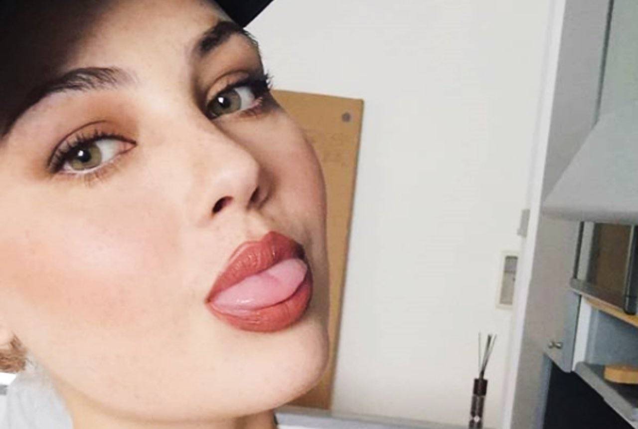 Adua "scrivi con la lingua sulla sua schiena": gioco al GF VIP