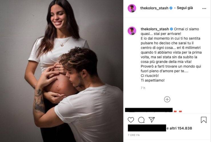 Stash The Kolors, "stai per arrivare!": la foto perfetta commuove i vip