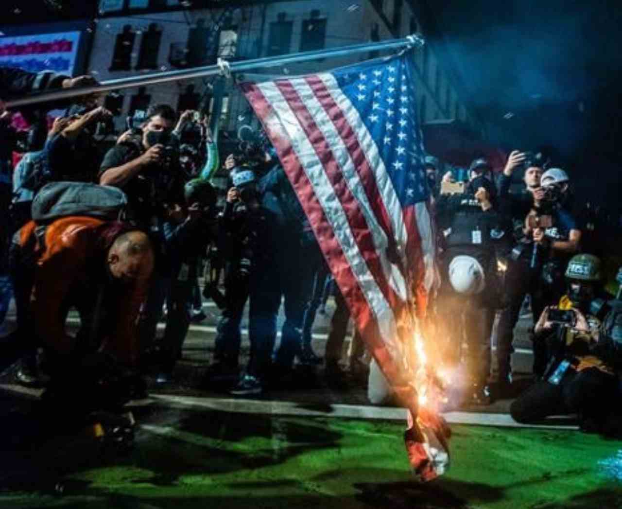 Scontri Usa elezioni