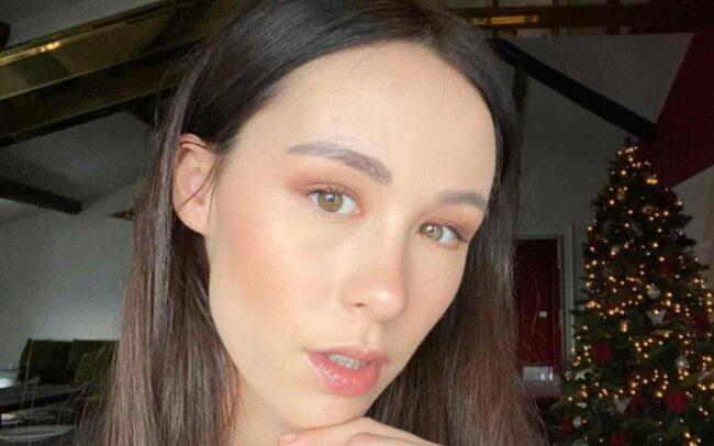 Aurora Ramazzotti ironizza