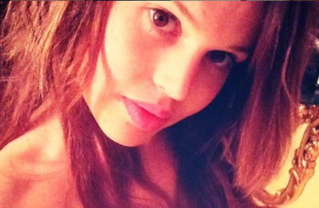 GF Vip, c’è Carlotta Dell’Isola: prima e dopo la tv, è cambiata?