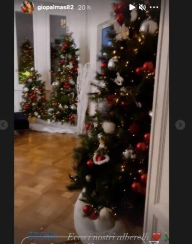 Giorgia Palmas, l'amore nella foto: quel dettaglio curioso colpisce