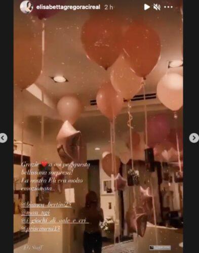 Elisabetta Gregoraci, coccole per il rientro a casa: fiori e sorpresa