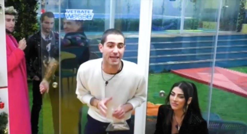 GF VIP "rompico*****i": lite Zorzi - Lorenzini, volano gli stracci
