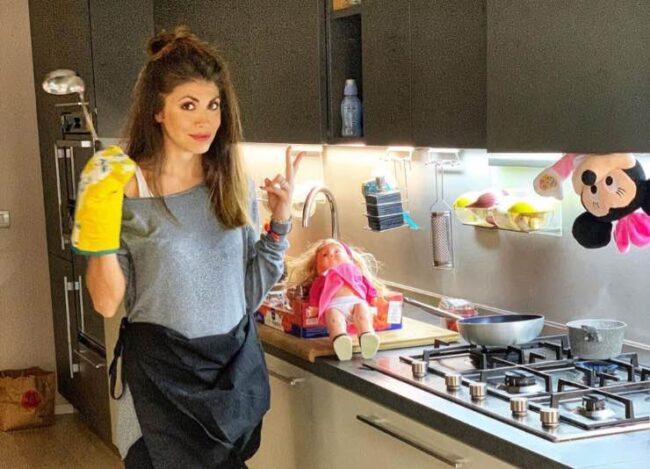 Avete mai visto la casa di Enrico Brignano e Flora Canto? Che lusso!