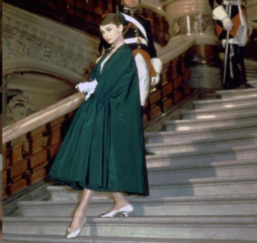 Lily Collins, che somiglianza con la star del passato: incredibile!