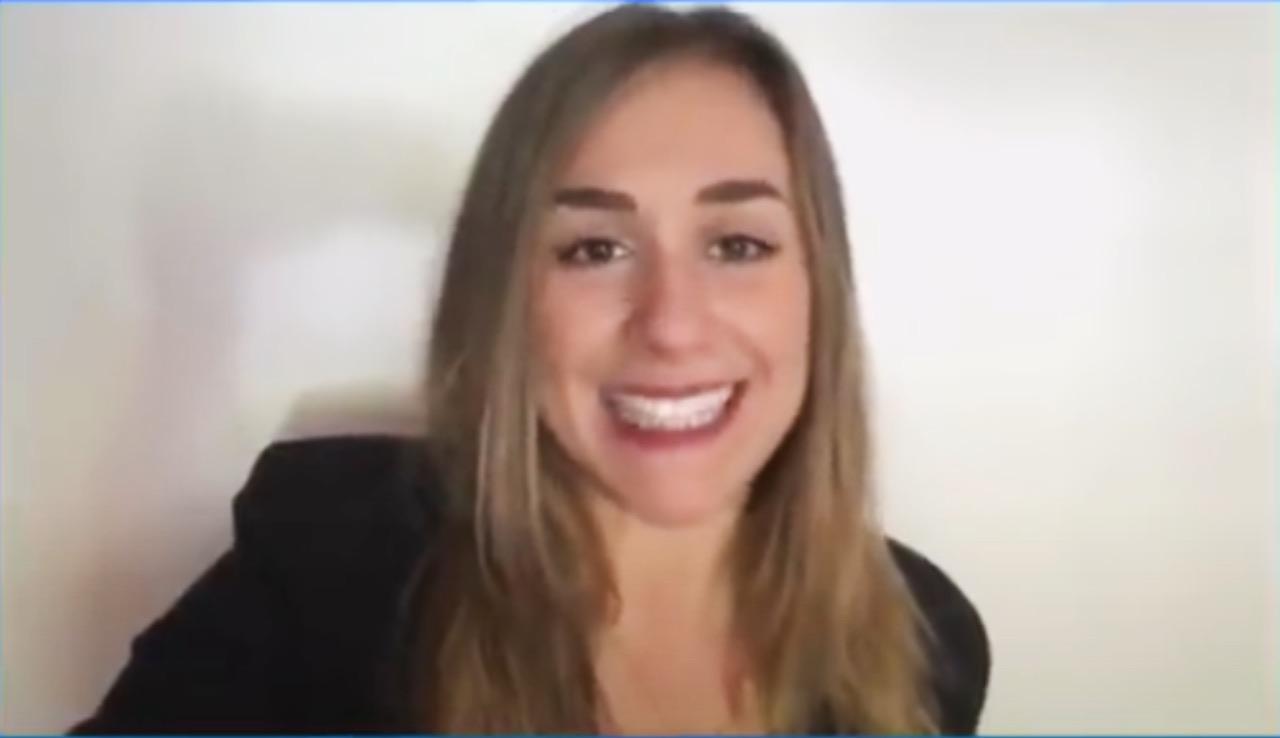 Lei è Sarah, è la figlia di una nota giornalista: chi è?