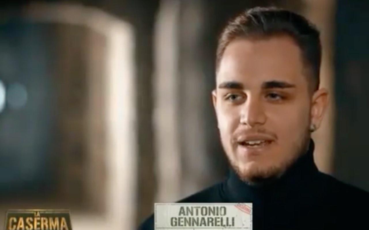 Antonio Gennarelli chi è? Età e vita privata sul volto noto de La Caserma