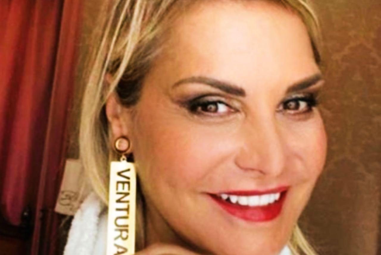 Simona Ventura 'fermata' dal Covid, riparte: "nuovi progetti all'orizzonte"