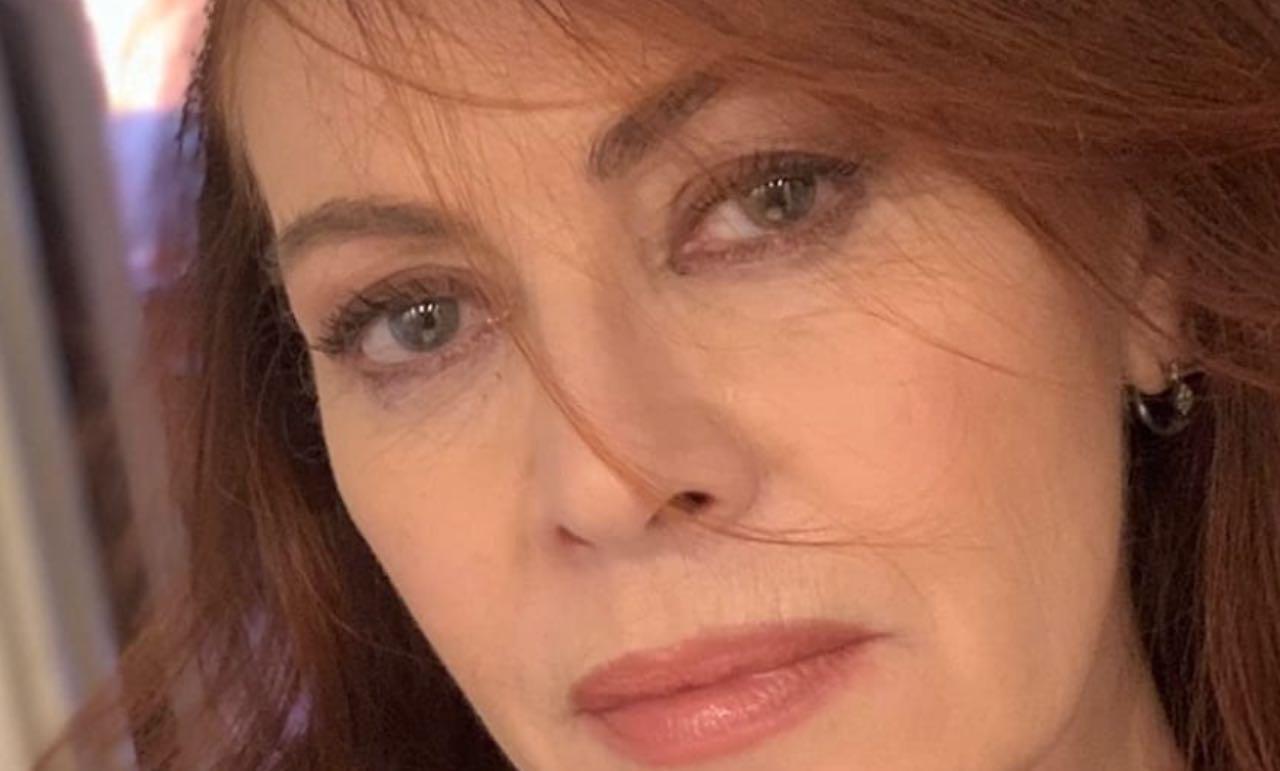 Elena Sofia Ricci, così mai vista prima: giovanissima Suor Angela