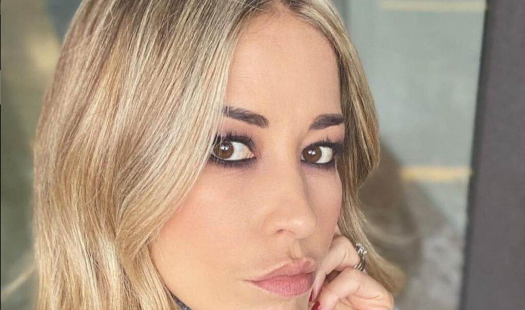 Elena Santarelli inedita: dolcissima insieme a sua mamma