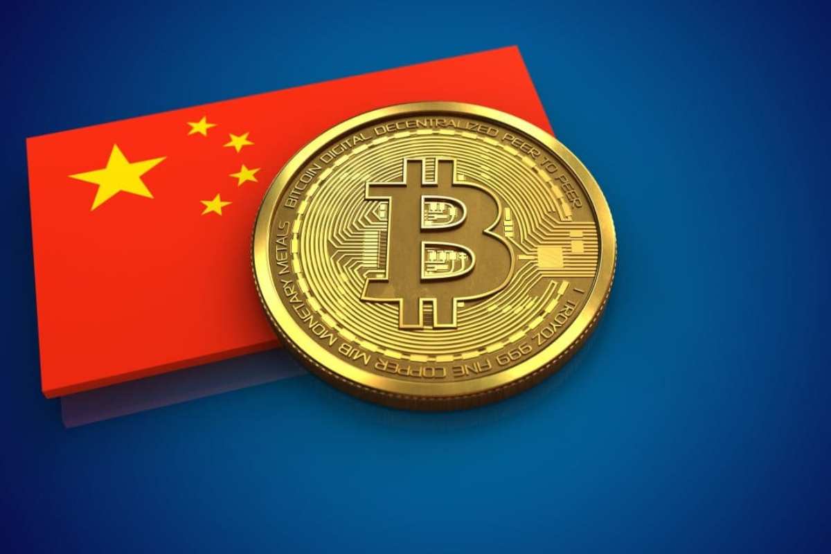 Bitcoin sovrapposto a bandiera della Cina - immagine di repertorio (Google Images)
