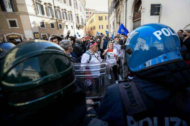 Protesta a Roma - Immagine di repertorio (Google Images)