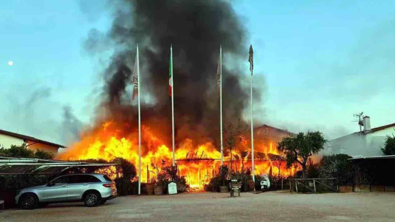 Incendio stabilimento Gilda a Forte dei Marmi (Google Images)