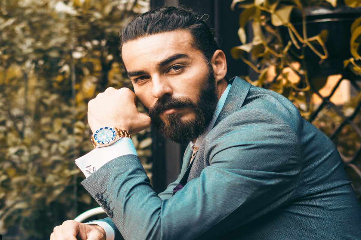 Annuncio uomo perfetto (Pexels, Emre Keshavarz)