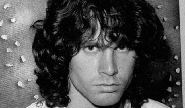 Jim Morrison, cinquant'anni dalla scomparsa: il mistero sulla sua morte