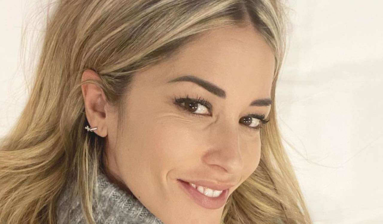 Elena Santarelli "ho guadagnato la medaglia d'oro": l'esilarante motivo