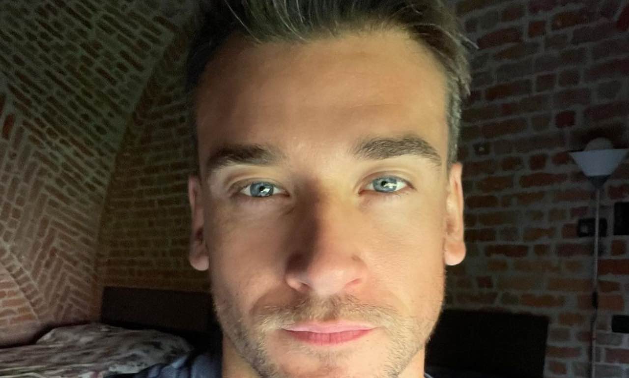 Damiano Carrara, avete mai visto la sua fidanzata? È davvero bellissima