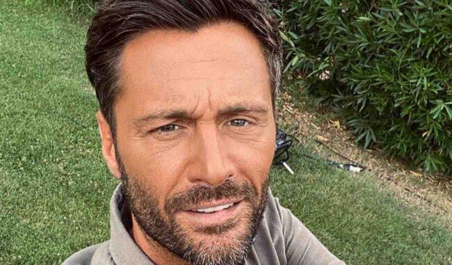 Filippo Bisciglia 'copia' un noto attore? Per i fan non c'è dubbio